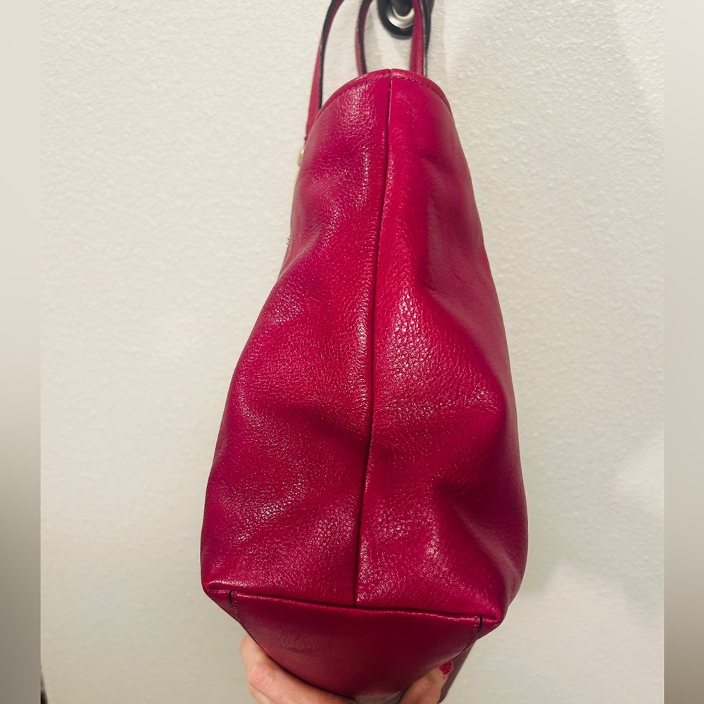 Coach 2013 Raspberry Gold Lg Leather Zip Tote Bag both original keychain tags - Picture 5 of 10